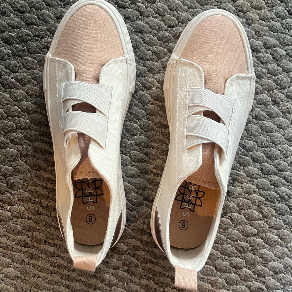 White and Pink Casual Sneakers with Minimalist Design